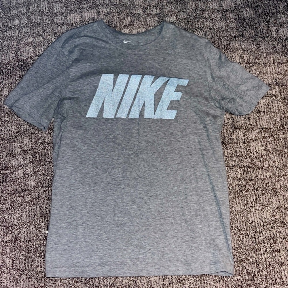 Grey Nike tee